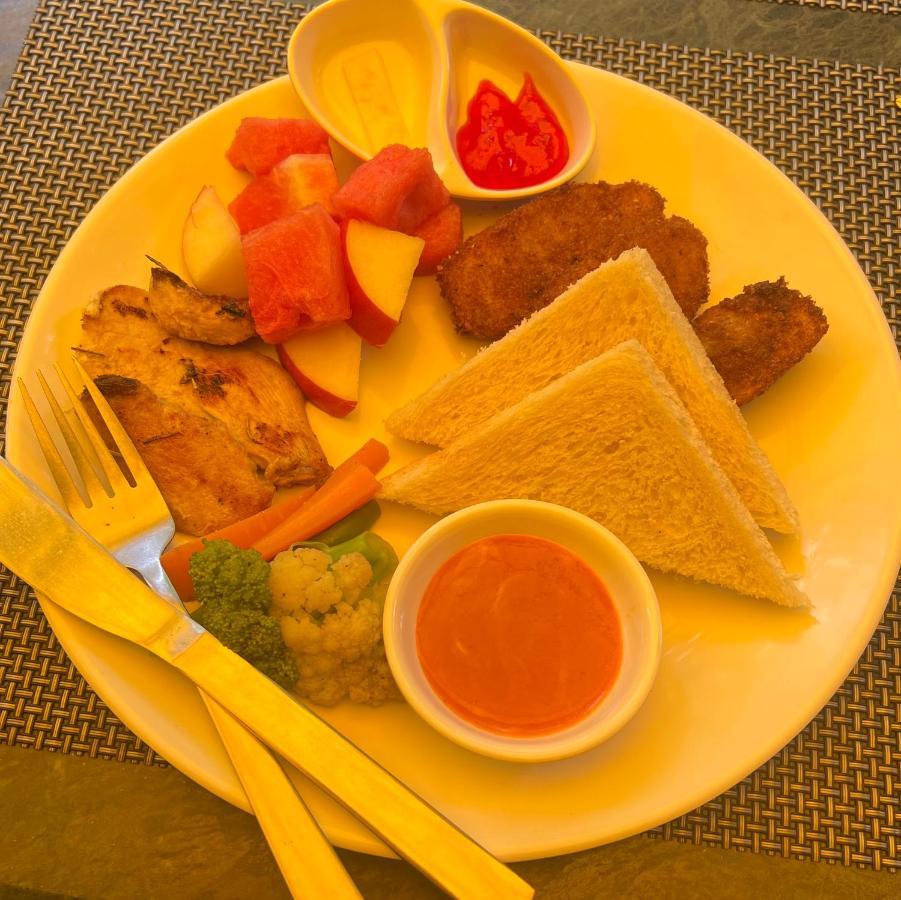 Thamel Seasons Hotel كاتماندو المظهر الخارجي الصورة